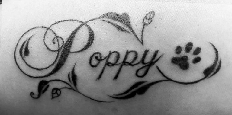 Tattoo Poppy Dog